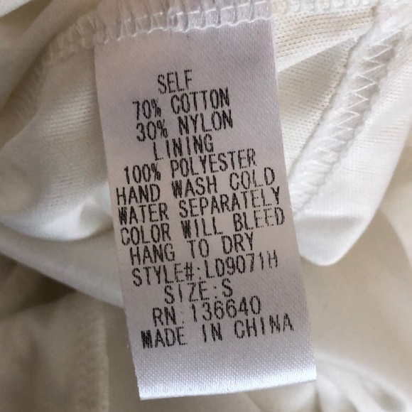 Lulu’s White Lace Maxi Dress - Picture 7 of 7